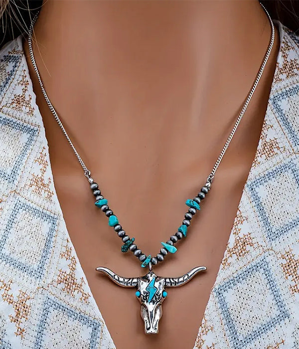 WESTERN THEME LONGHORN PENDANT NECKLACE